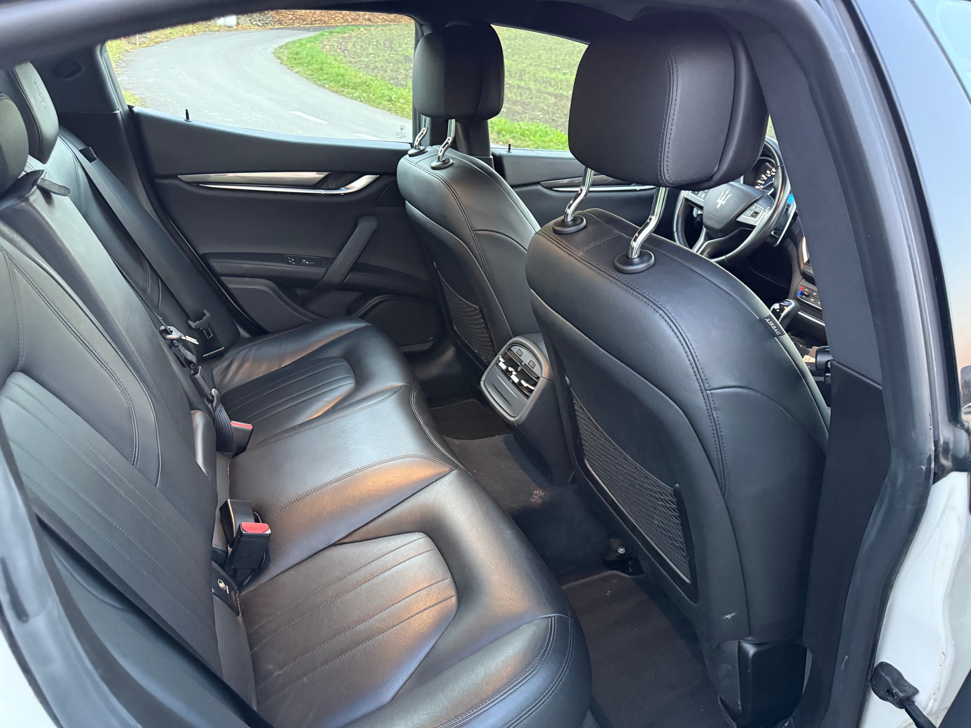 MASERATI Ghibli D 3.0 V6 GranSport Automatica-image-6