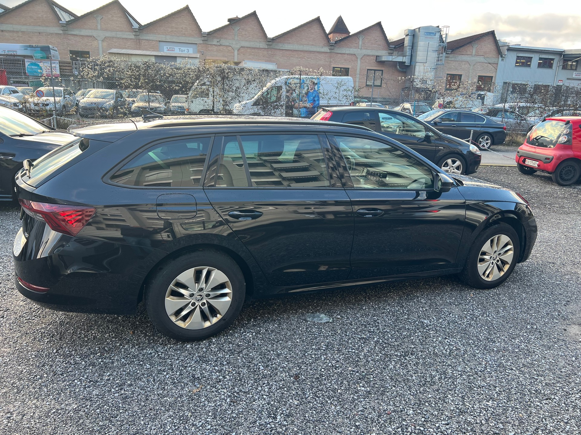 SKODA Octavia Combi 2.0 TDI DSG Ambition 4x4-image-3
