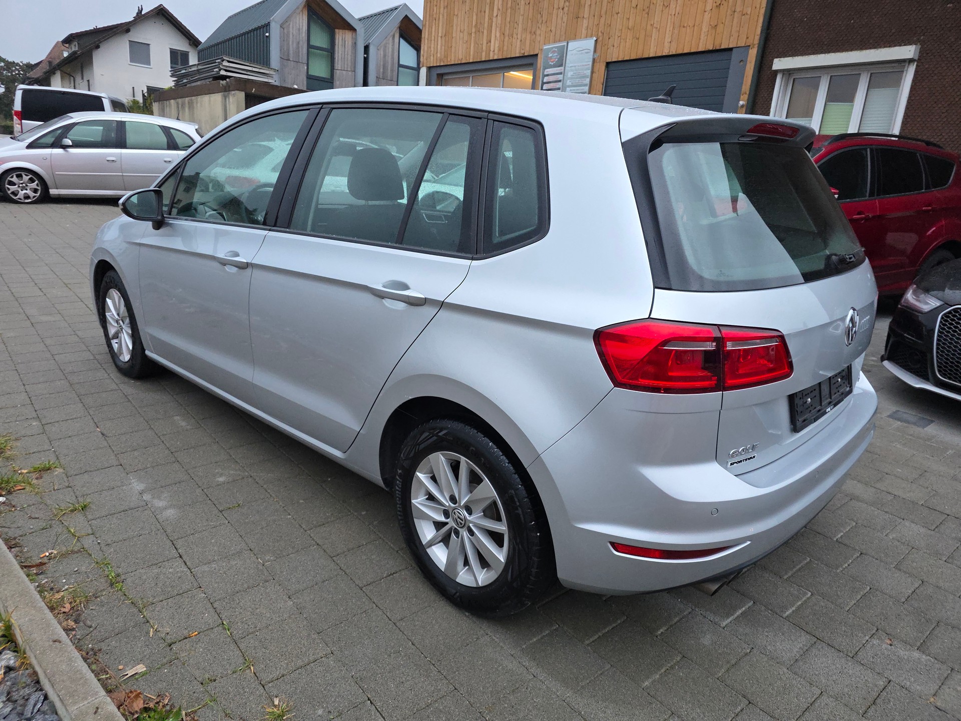 VW Golf Sportsvan 1.4 TSI Comfortline DSG-image-12