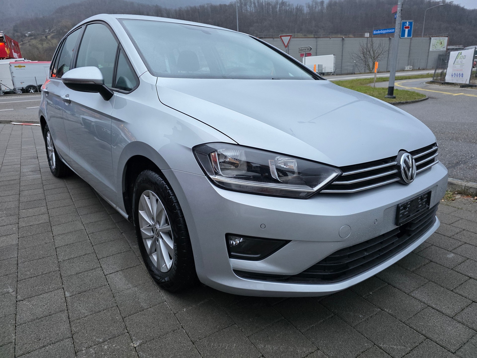 VW Golf Sportsvan 1.4 TSI Comfortline DSG-image-9