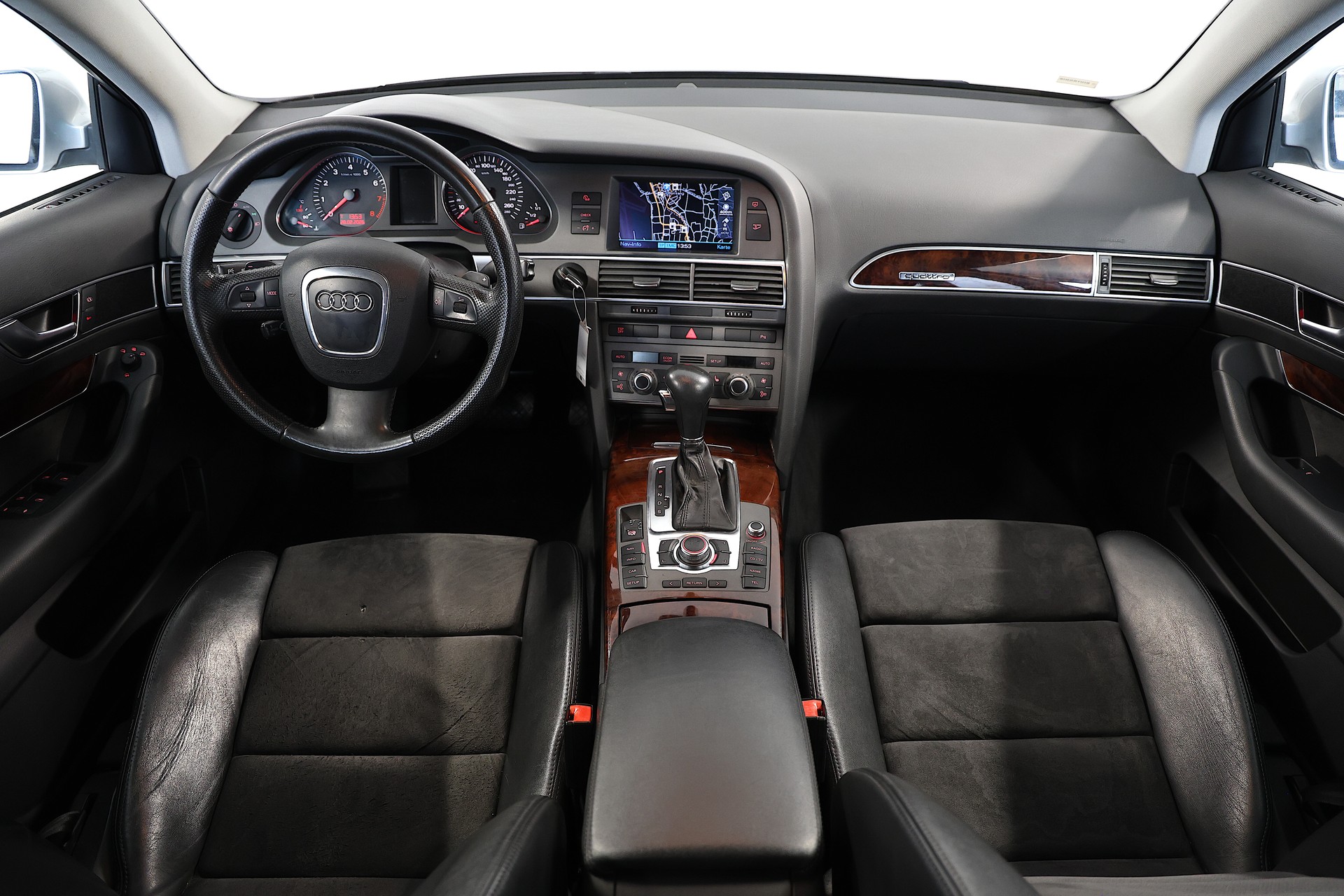 AUDI A6 Avant 4.2 V8 quattro tiptronic-image-10