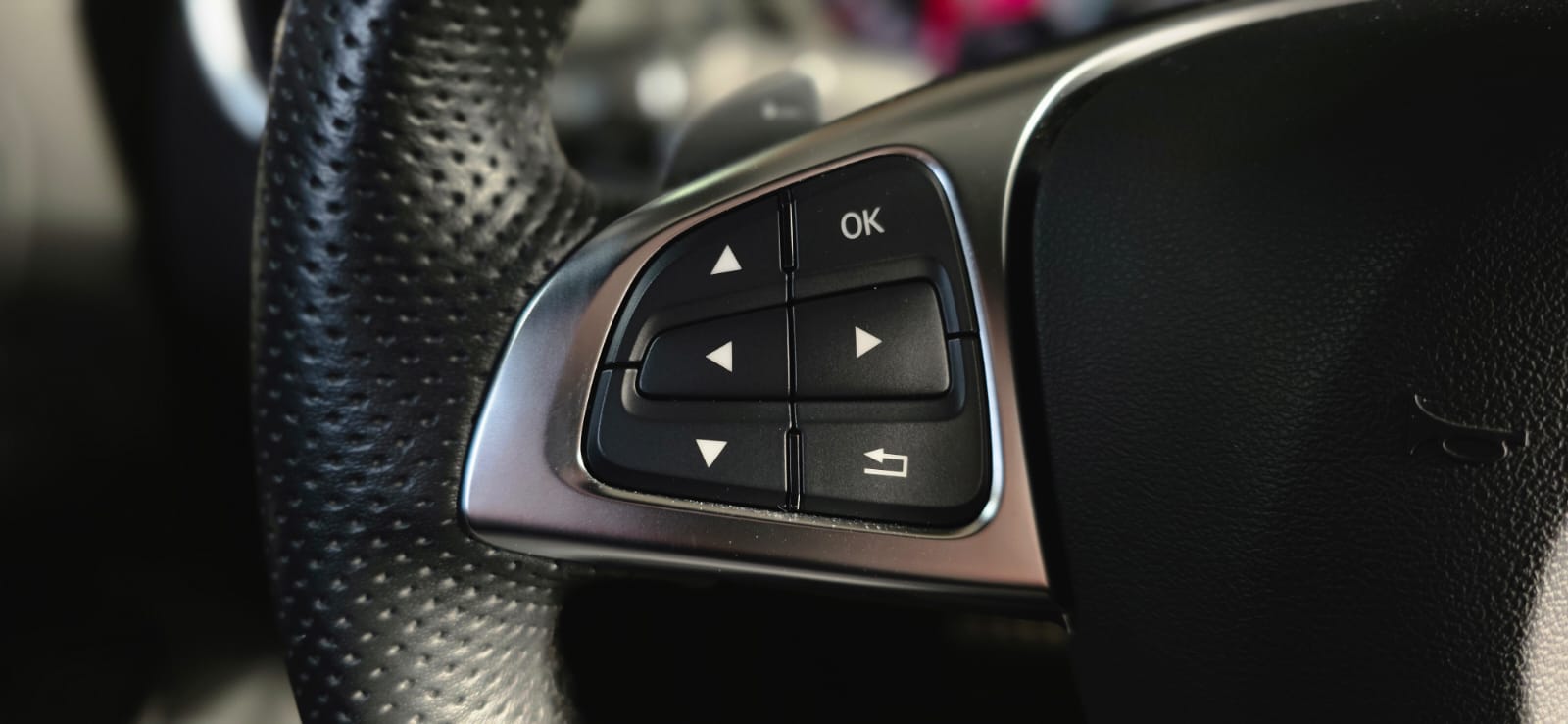 MERCEDES-BENZ CLA 200 AMG Line 7G-DCT *Facelift Model**CH-Fahrzeug*-image-14