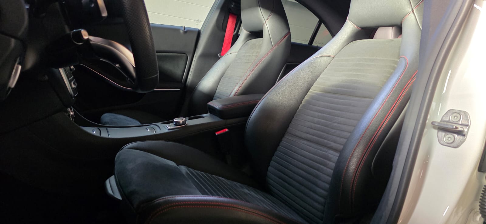MERCEDES-BENZ CLA 200 AMG Line 7G-DCT *Facelift Model**CH-Fahrzeug*-image-9