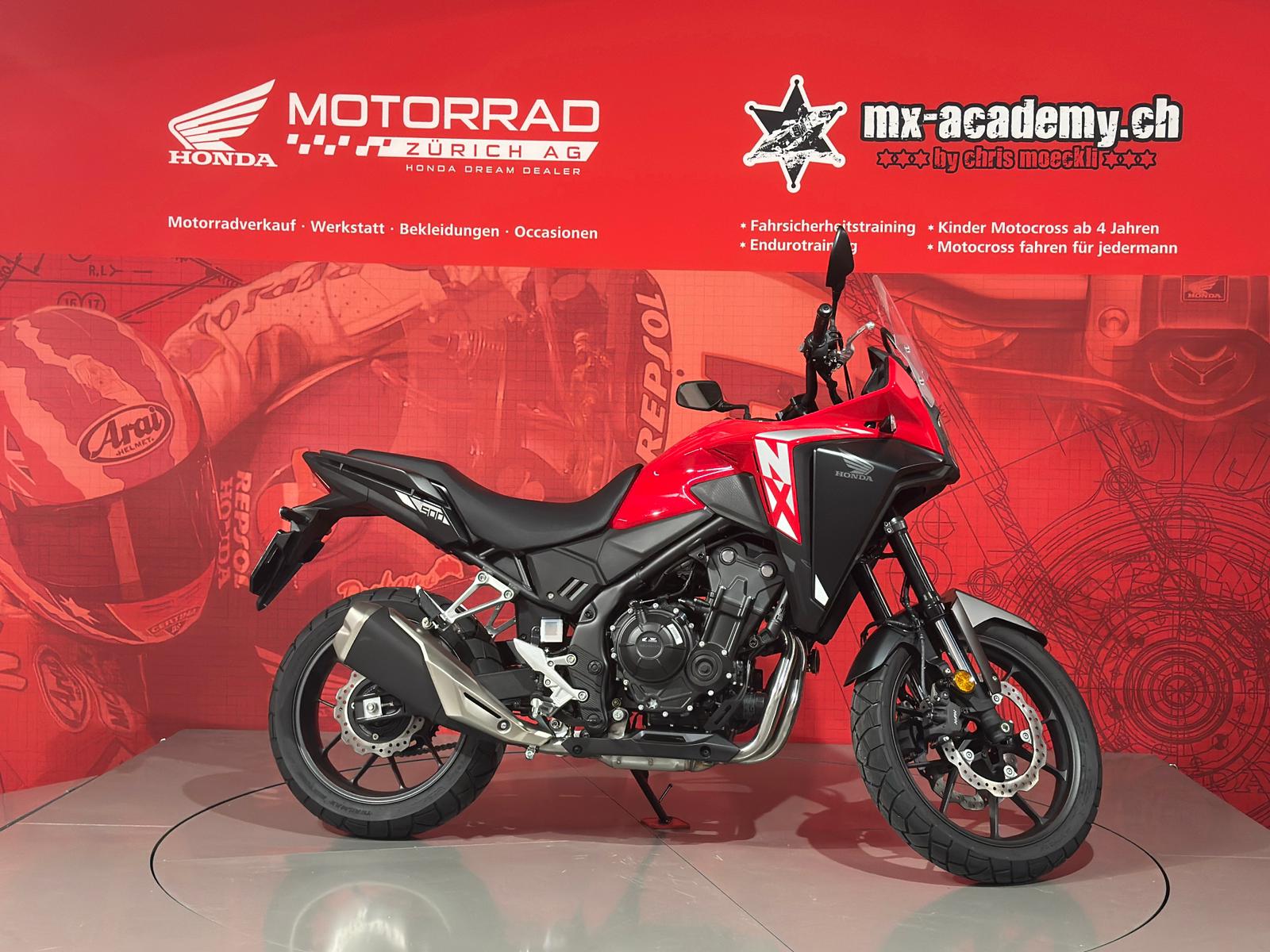 HONDA NX 500**Grand Prix Red**DEMO-BIKE-showroom-element-1