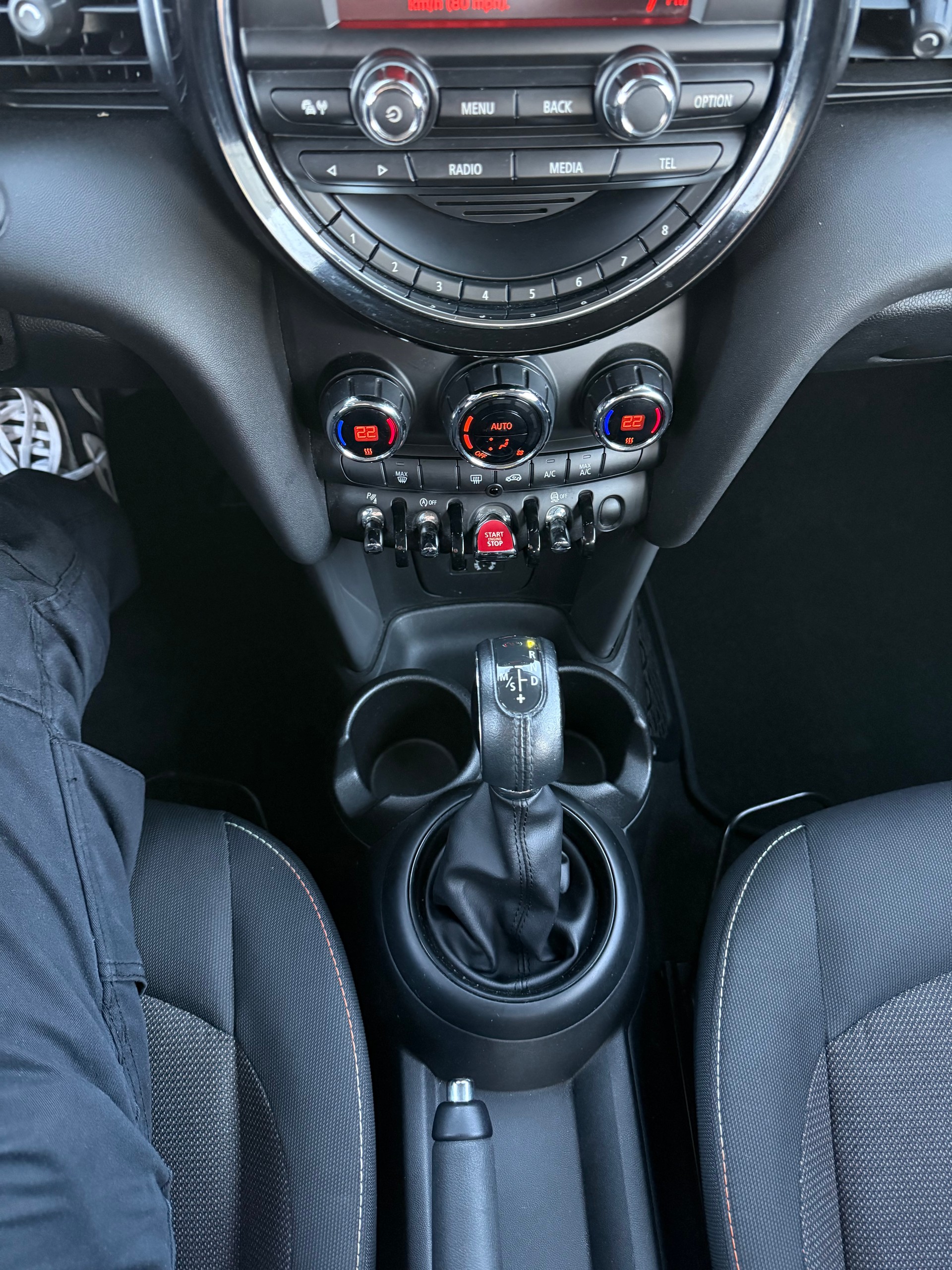 MINI One Steptronic-image-15