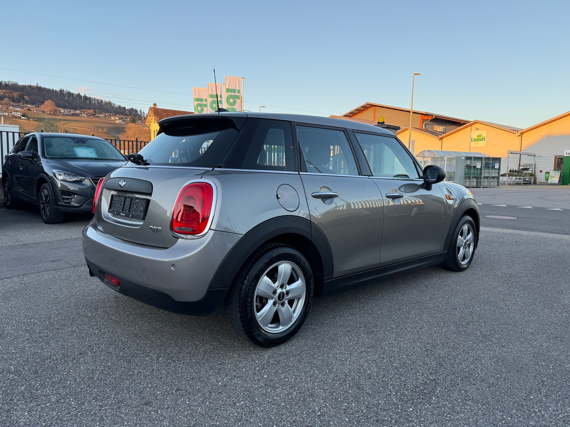 MINI One Steptronic-image-5