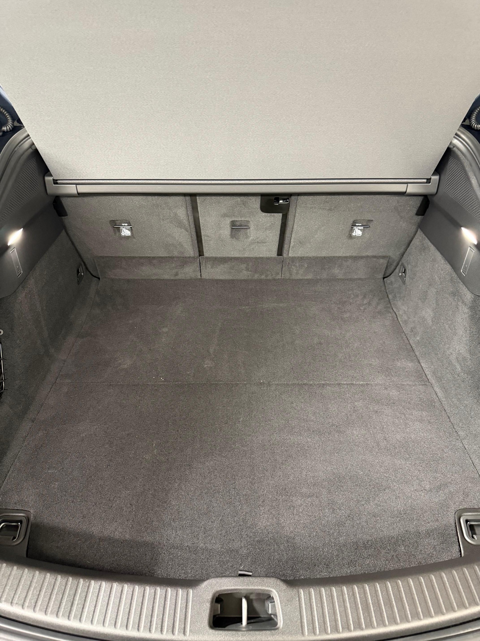 VOLVO ES90 Ultra-image-18