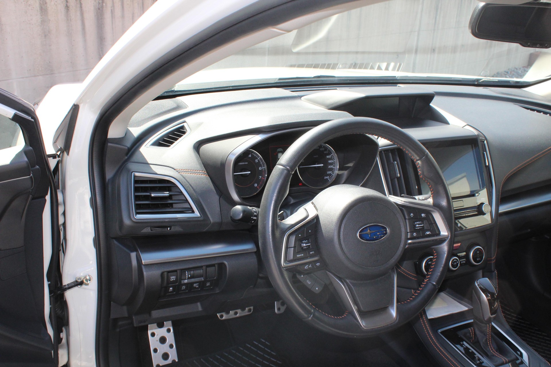 SUBARU XV 1.6i Swiss Edition-image-3