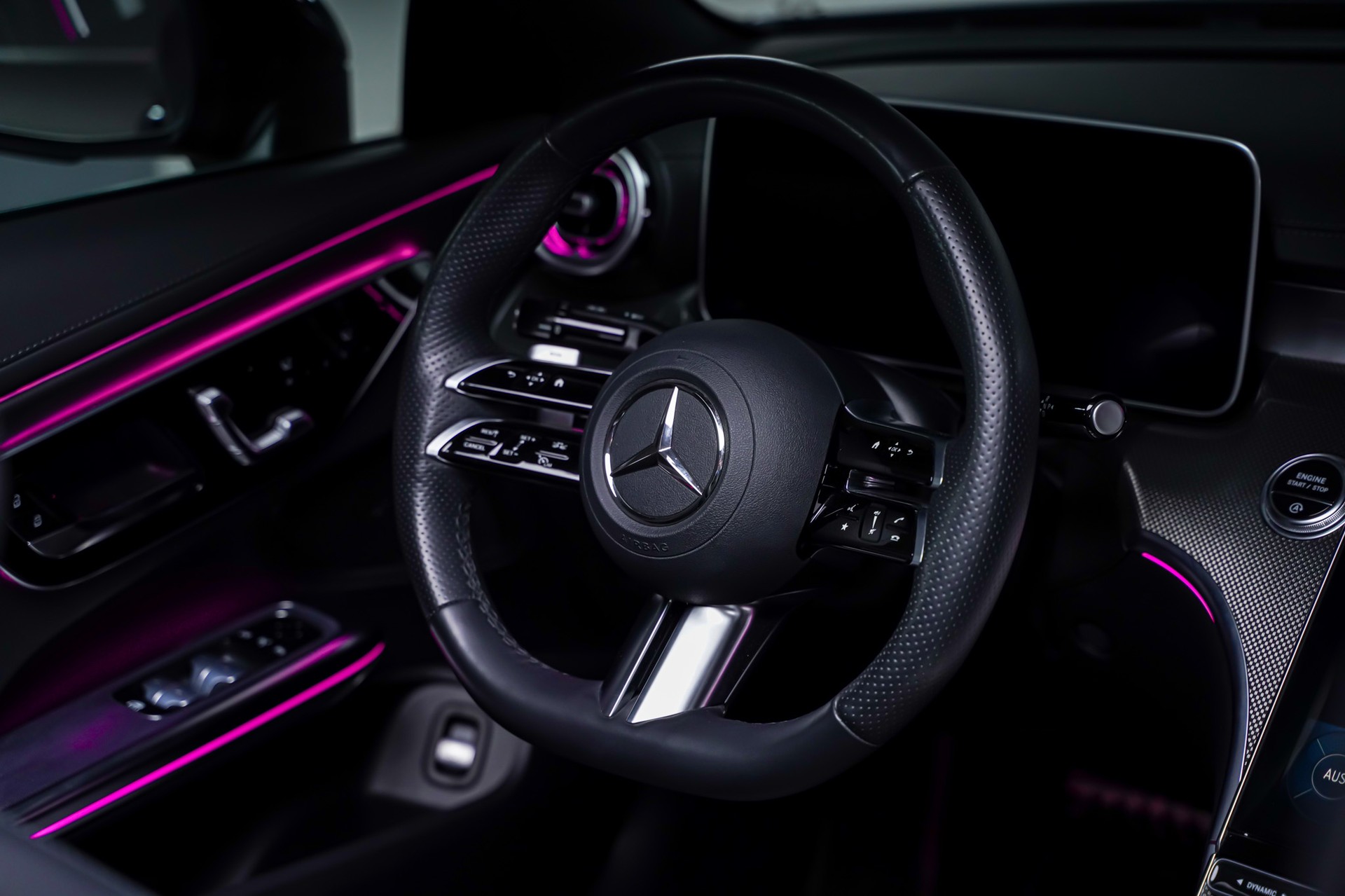 MERCEDES-BENZ CLE 300 Cabrio AMG-Line 4Matic 9G-Tronic-image-20
