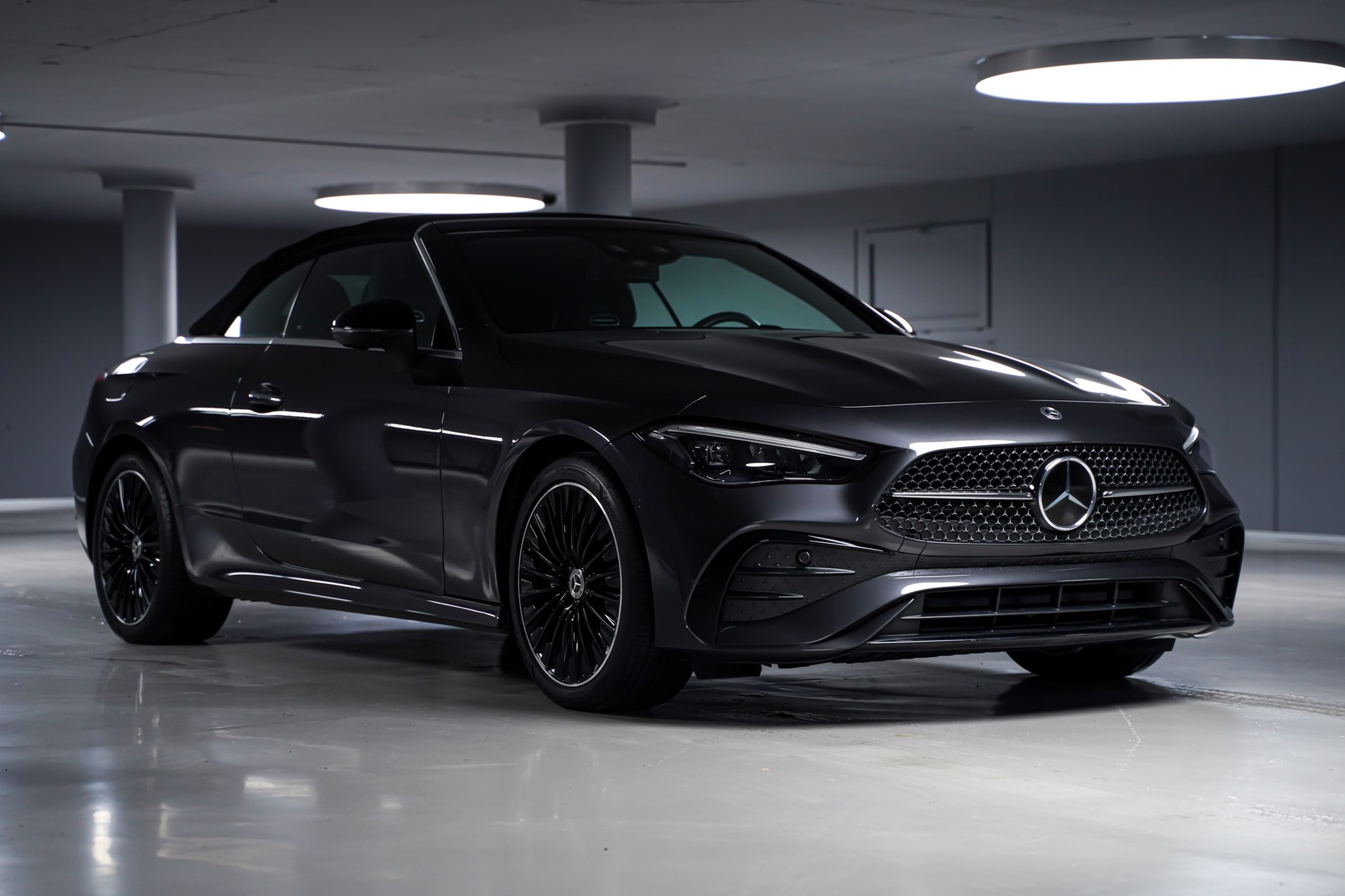 MERCEDES-BENZ CLE 300 Cabrio AMG-Line 4Matic 9G-Tronic-showroom-element-2