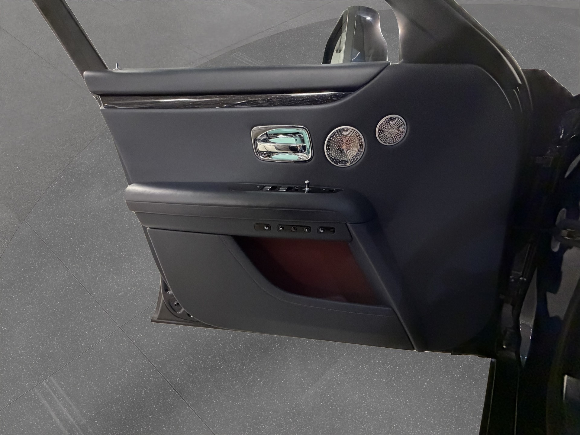 ROLLS-ROYCE Ghost II 6.75 V12-image-10