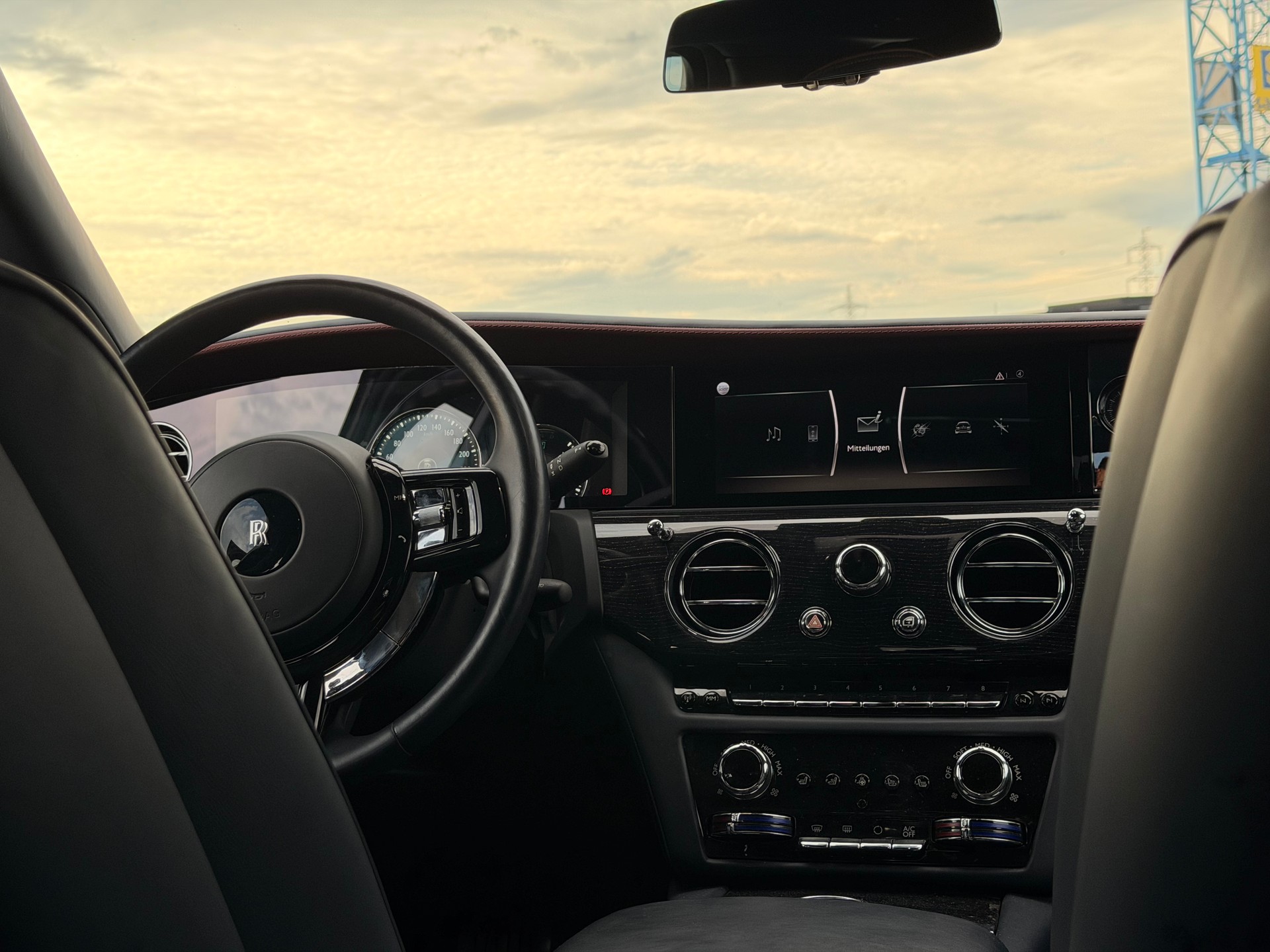 ROLLS-ROYCE Ghost 6.6 V12 Black Badge Bi-Color CH-Fahrzeug-image-10