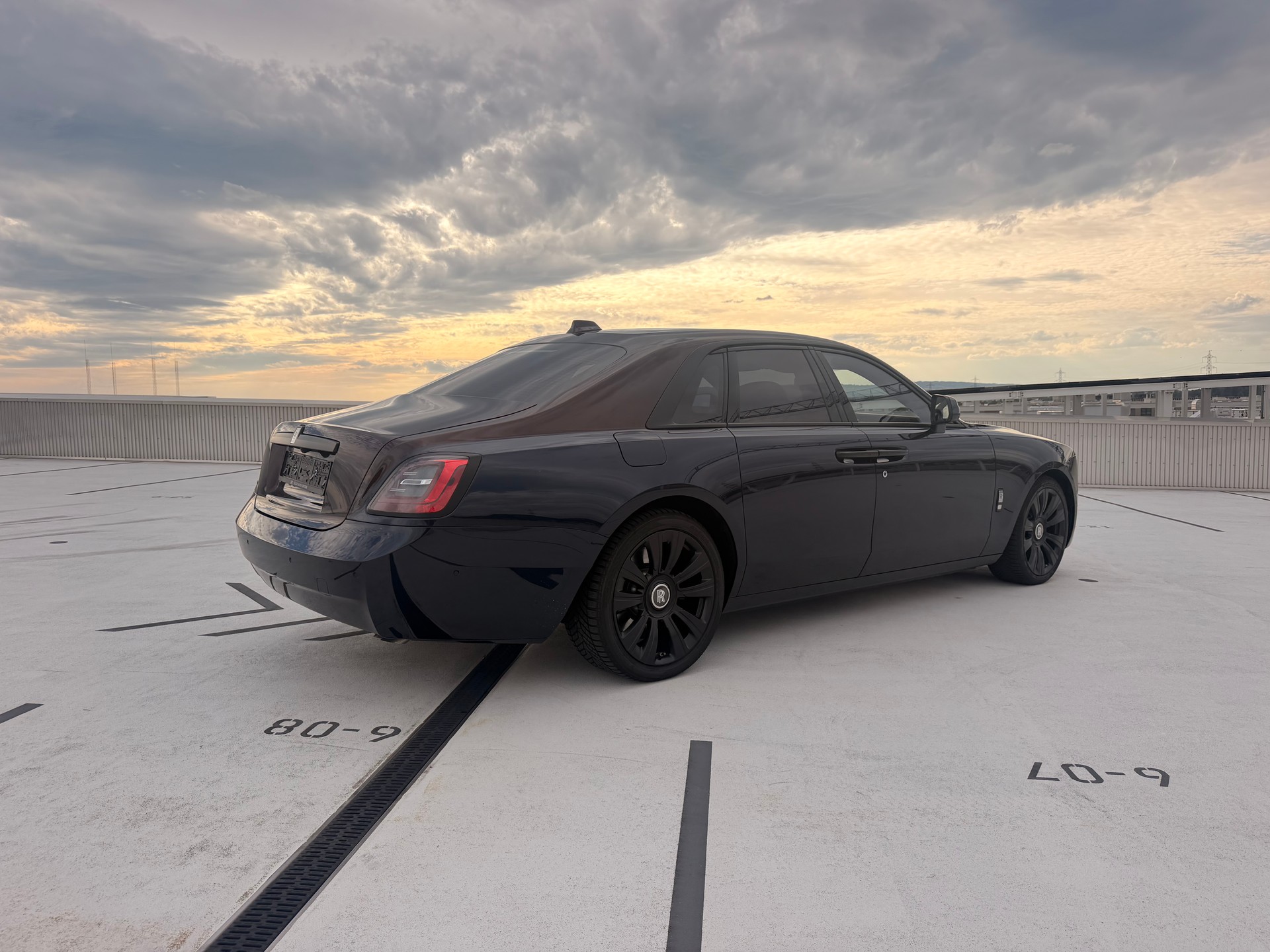 ROLLS-ROYCE Ghost 6.6 V12 Black Badge Bi-Color CH-Fahrzeug-image-5