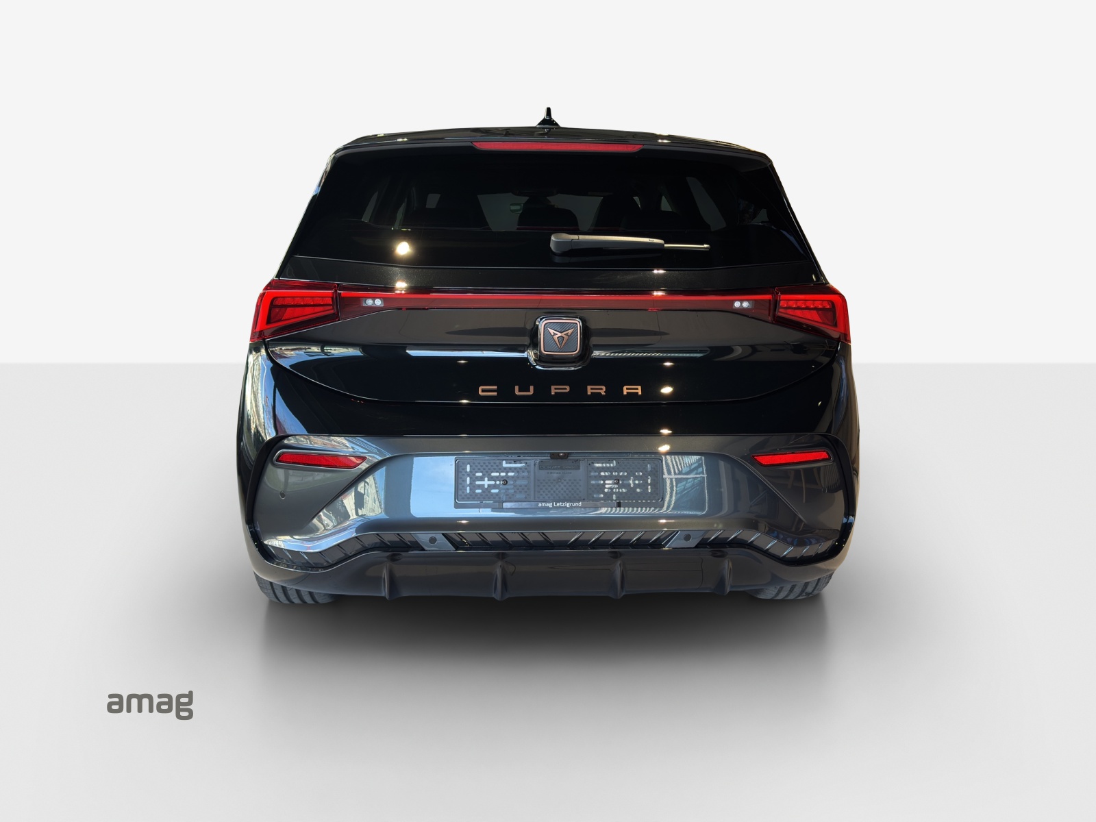 CUPRA Born 79 kWh e-Boost Adrenaline-image-3