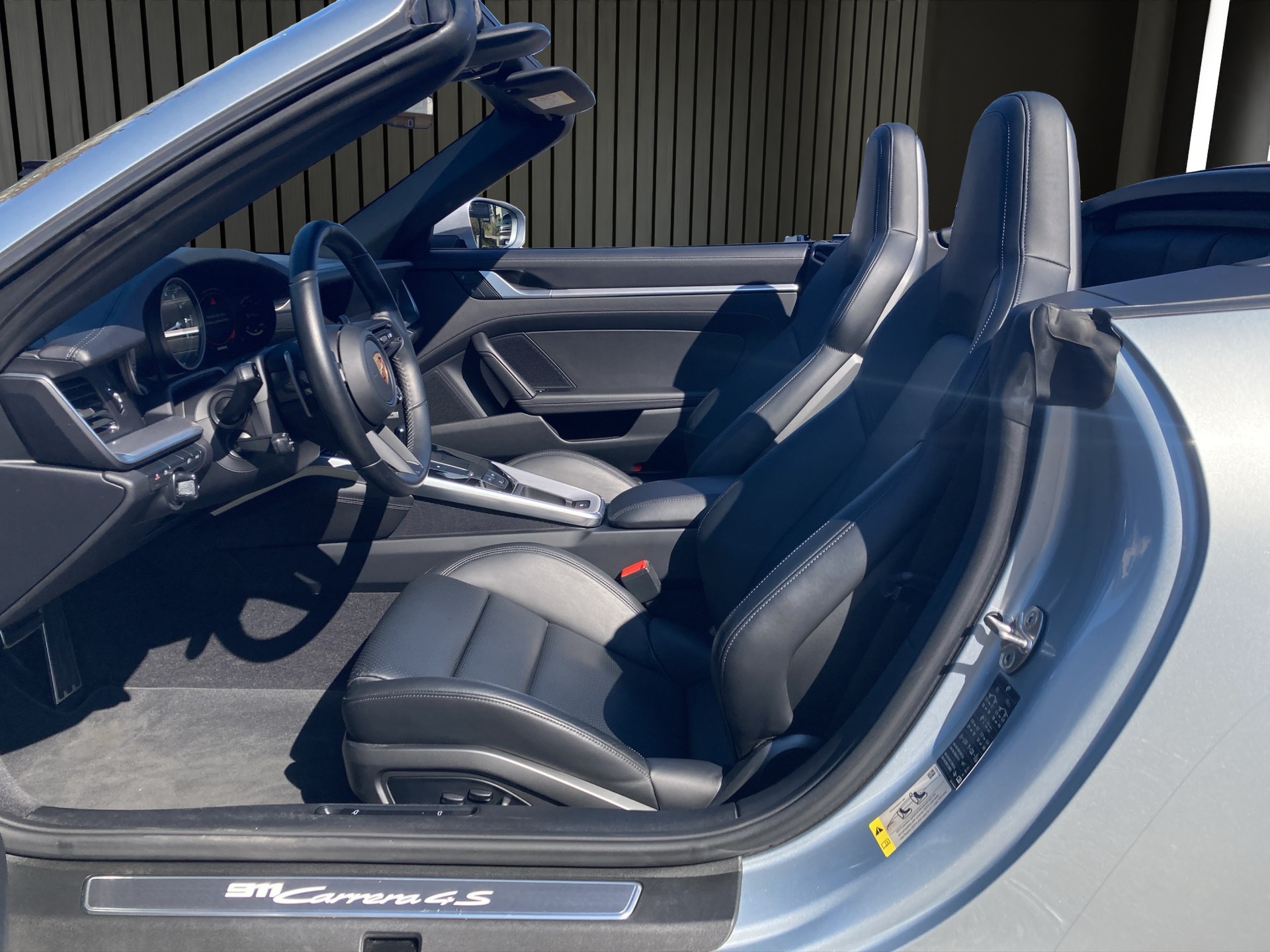 PORSCHE 911 Cabriolet 3.0 Carrera 4S PDK-image-8