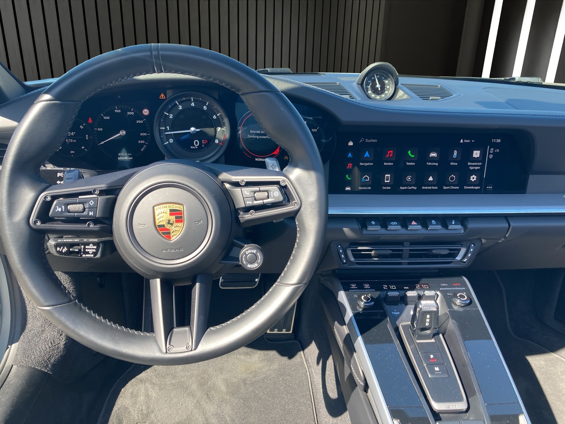 PORSCHE 911 Cabriolet 3.0 Carrera 4S PDK-image-11