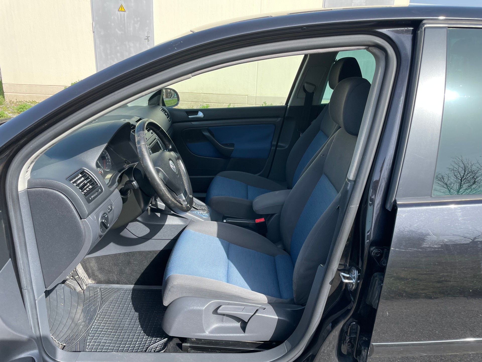 VW Golf 1.4 TSI Trendline DSG-image-6