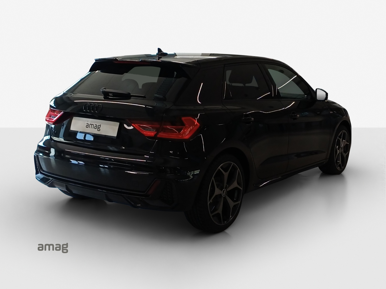 AUDI A1 Sportback 30 TFSI S Line Attraction S-tronic-image-4