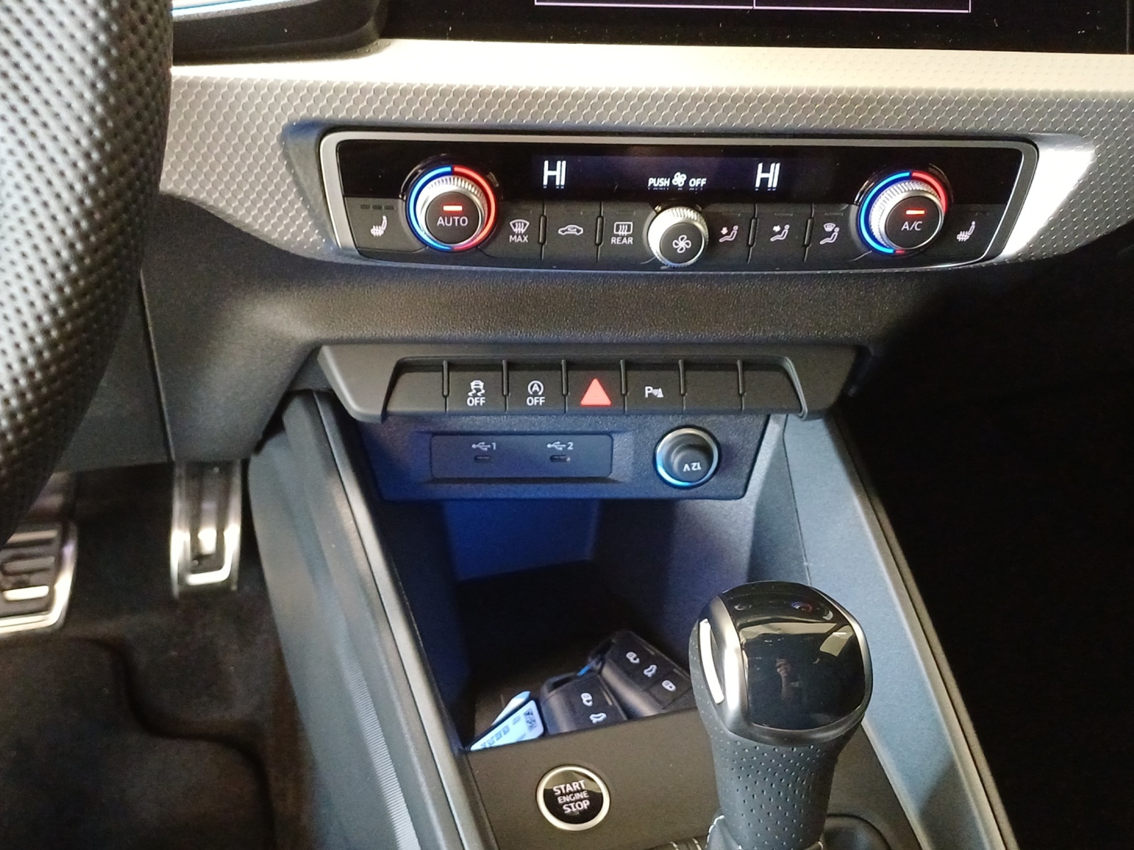AUDI A1 Sportback 30 TFSI S Line Attraction S-tronic-image-10