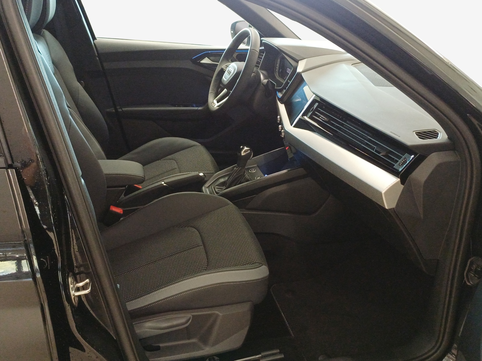 AUDI A1 Sportback 30 TFSI S Line Attraction S-tronic-image-15