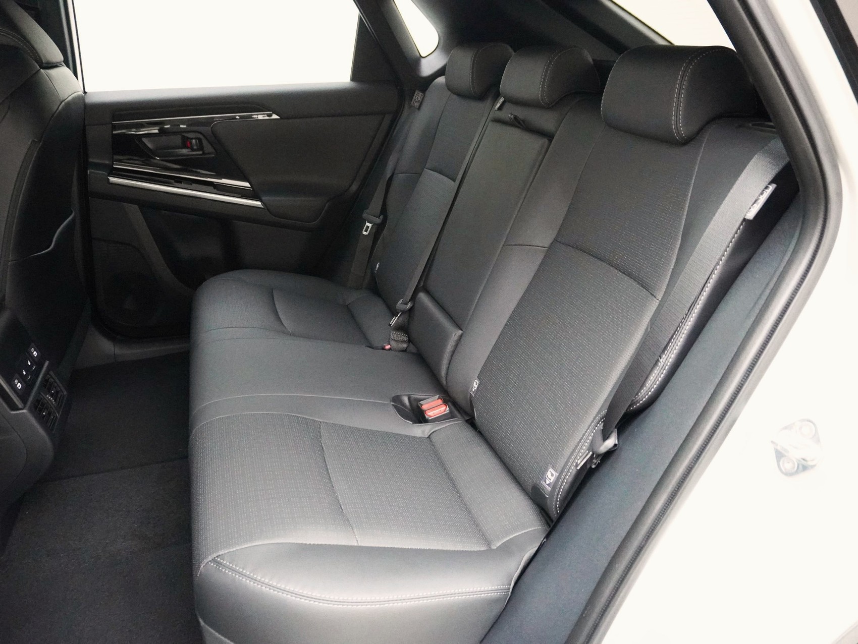 TOYOTA bZ4X Premium 11 KW AWD ** 360° Kamera **-image-9