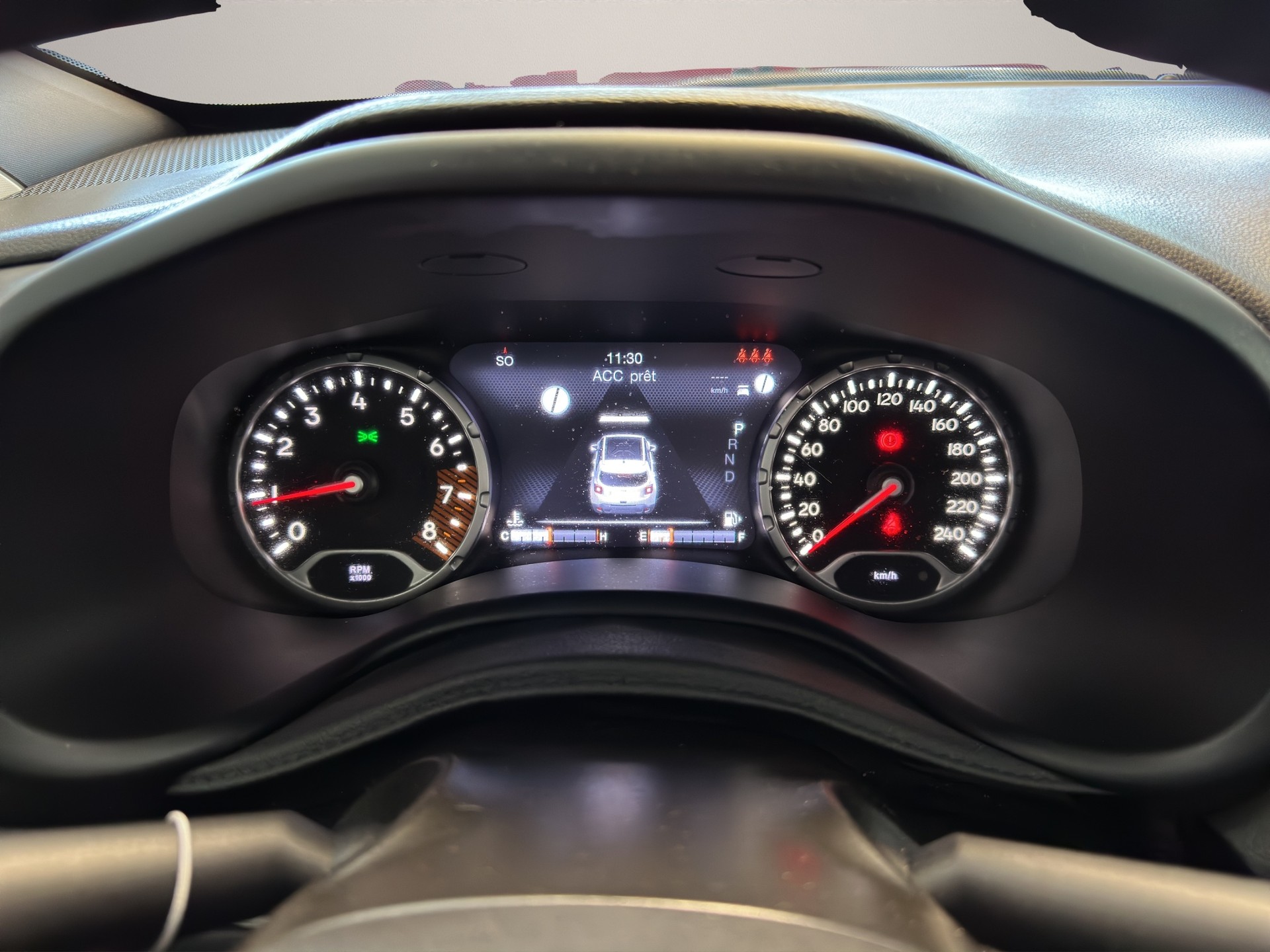 JEEP Renegade 1.3 Turbo Limited AWD-image-13