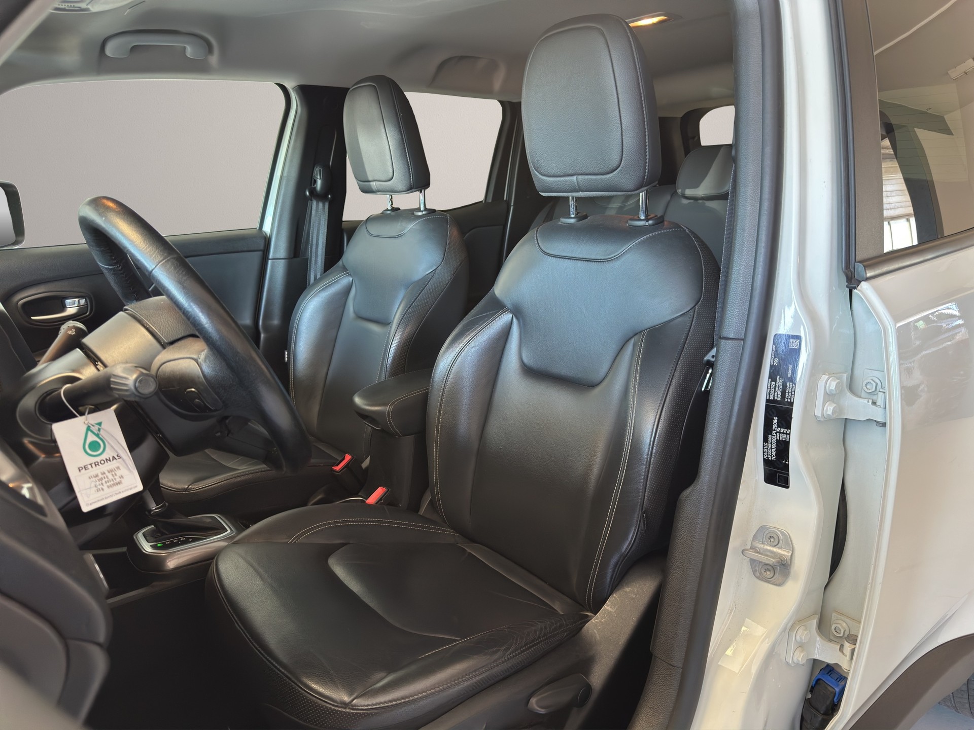 JEEP Renegade 1.3 Turbo Limited AWD-image-7
