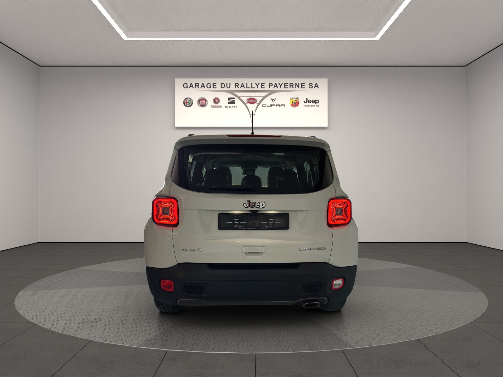 JEEP Renegade 1.3 Turbo Limited AWD-image-3