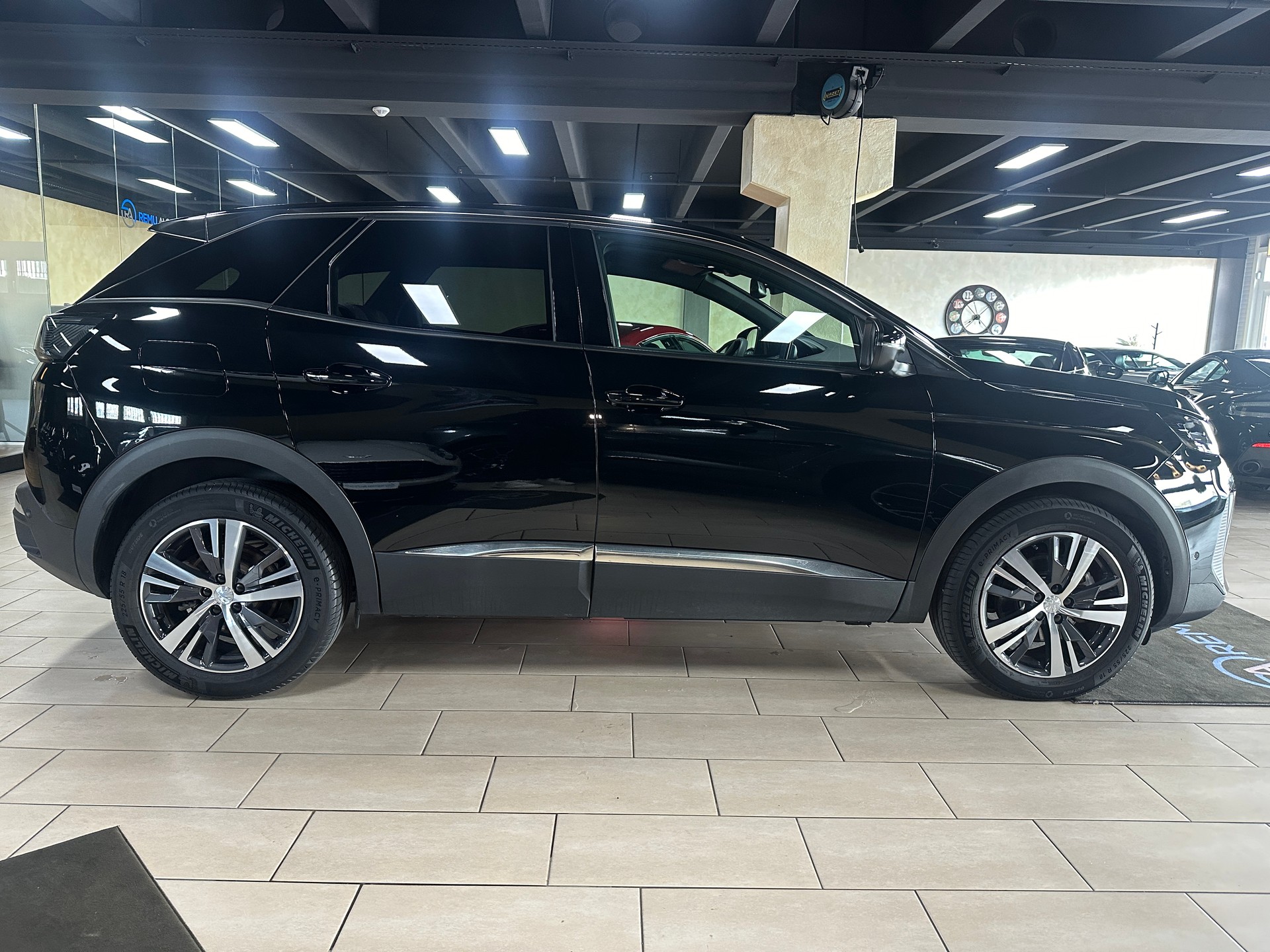 PEUGEOT 3008 1.2 PureTech Allure Pack EAT8-image-1