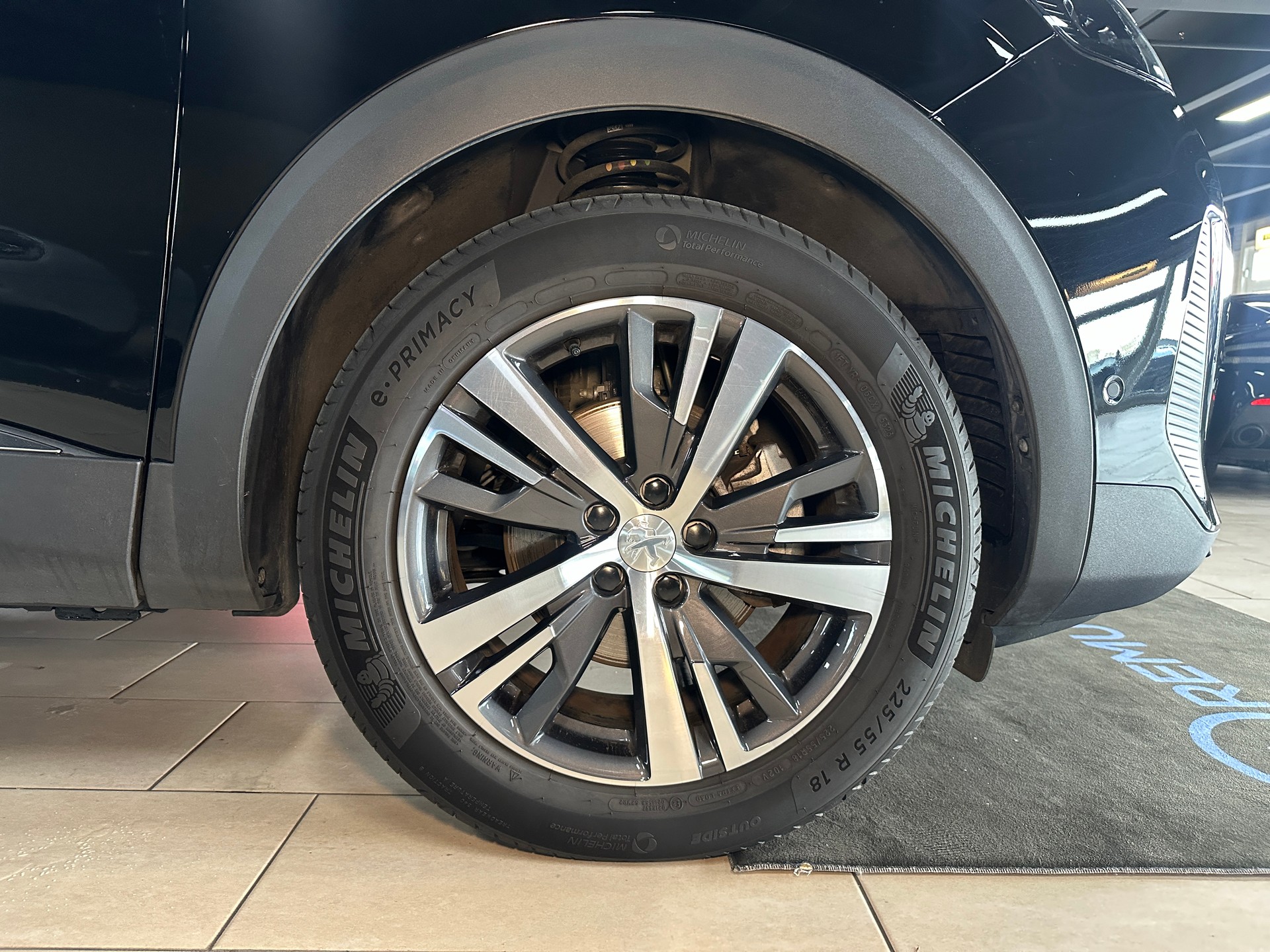PEUGEOT 3008 1.2 PureTech Allure Pack EAT8-image-6