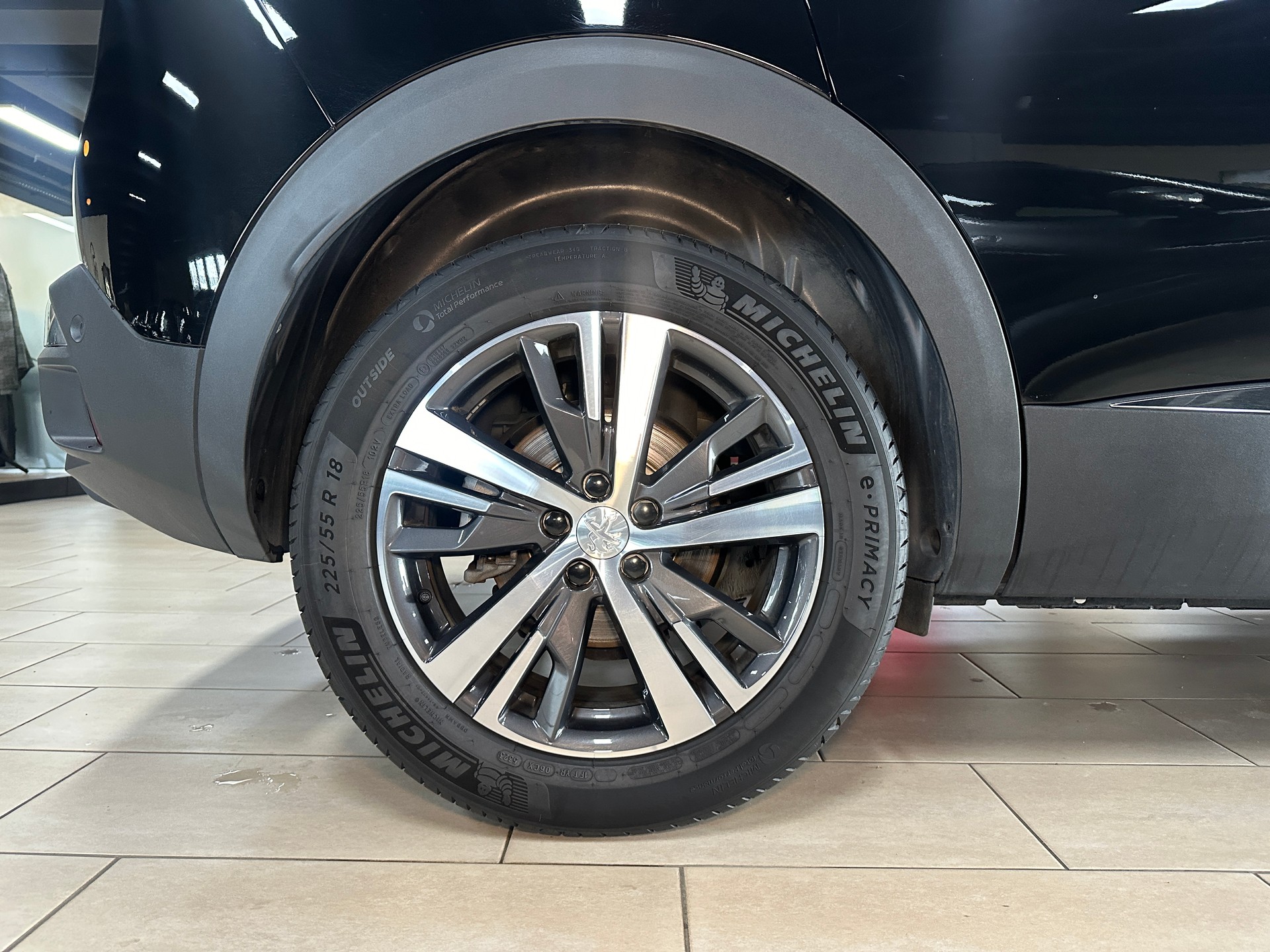 PEUGEOT 3008 1.2 PureTech Allure Pack EAT8-image-7