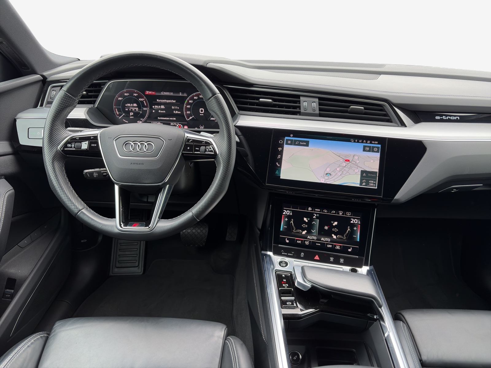 AUDI e-tron 55 Sportback S Line Black Edition quattro-image-9
