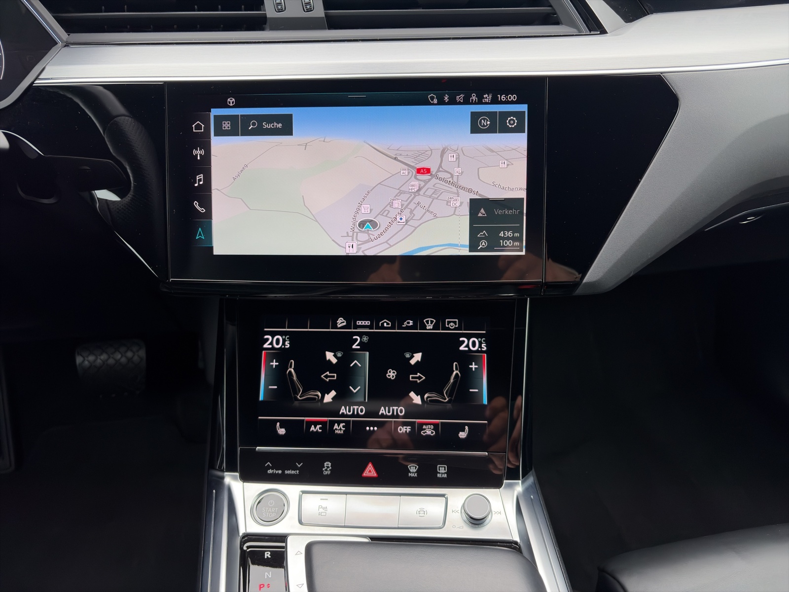 AUDI e-tron 55 Sportback S Line Black Edition quattro-image-11