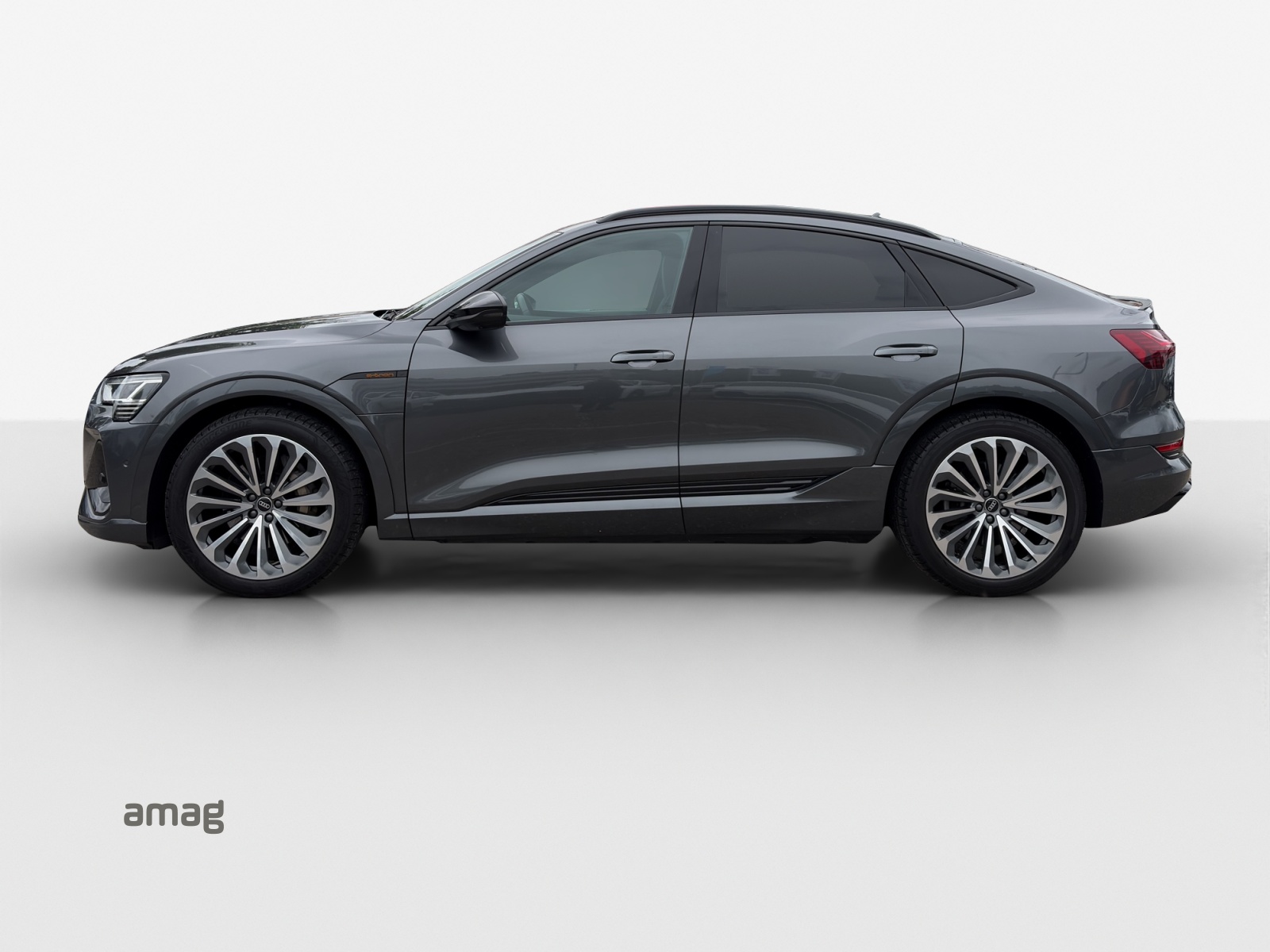 AUDI e-tron 55 Sportback S Line Black Edition quattro-image-1