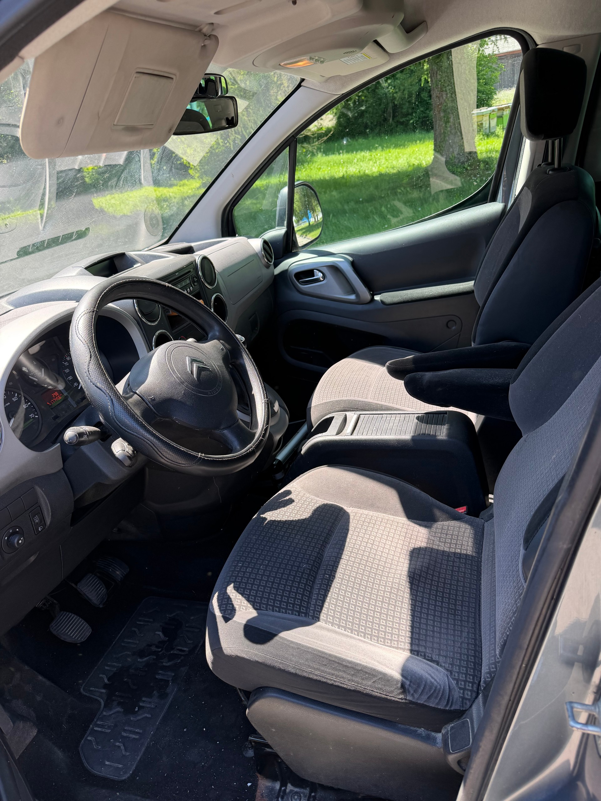 CITROEN Berlingo 1.6 16V XTR-image-8