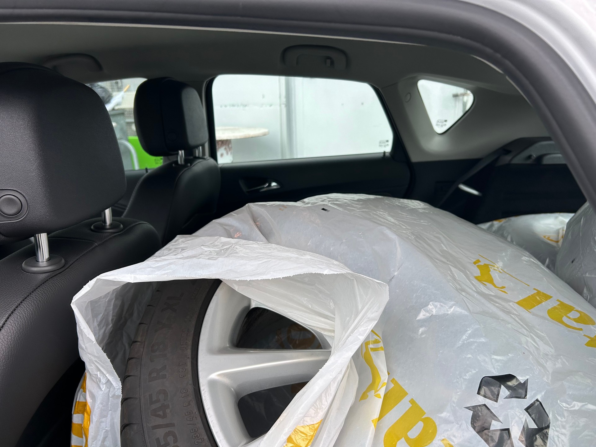 OPEL Astra 1.6i 16V Turbo Enjoy Automatic-image-8
