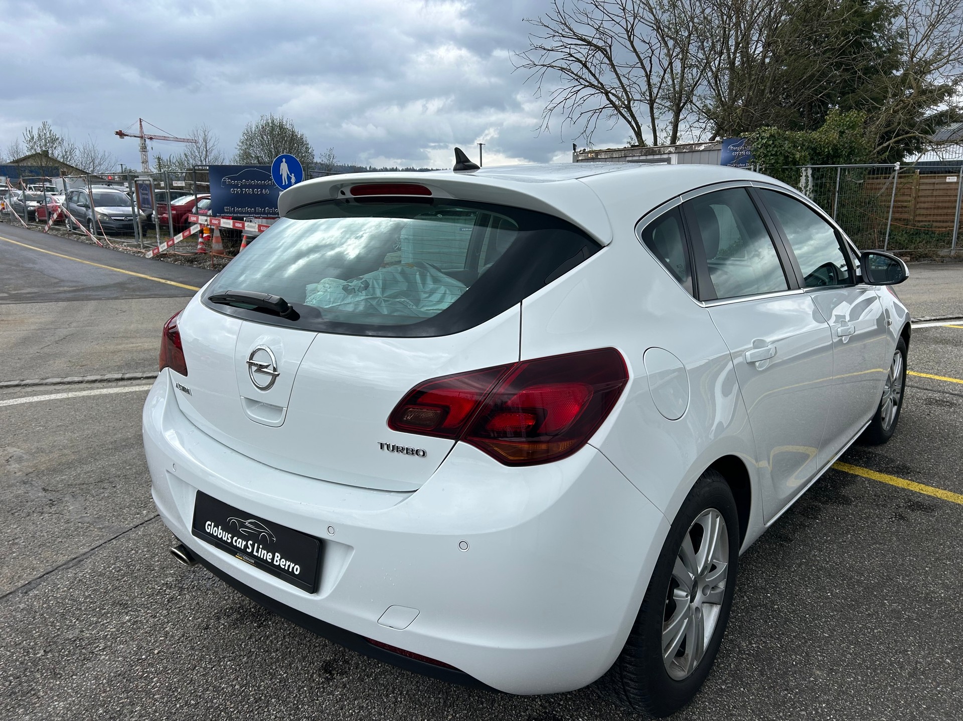 OPEL Astra 1.6i 16V Turbo Enjoy Automatic-image-3