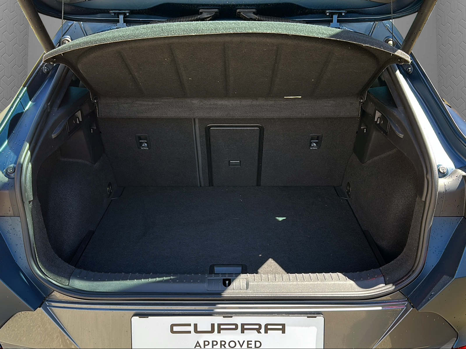 CUPRA Formentor 2.0TSI el Primero 4Drive DSG-image-9
