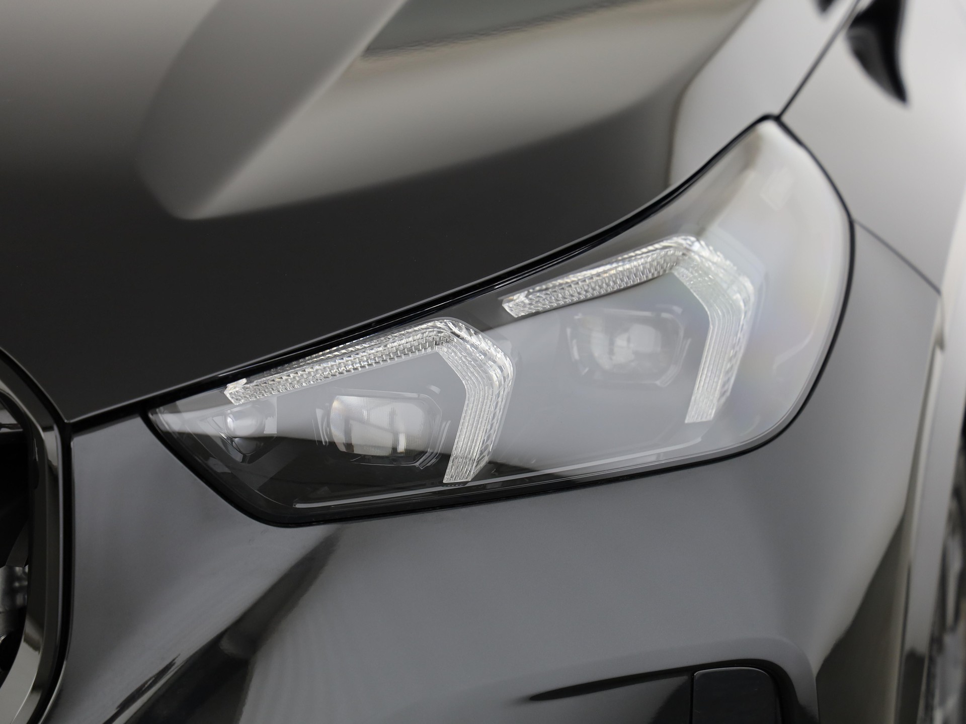 BMW X1 M35i-image-5