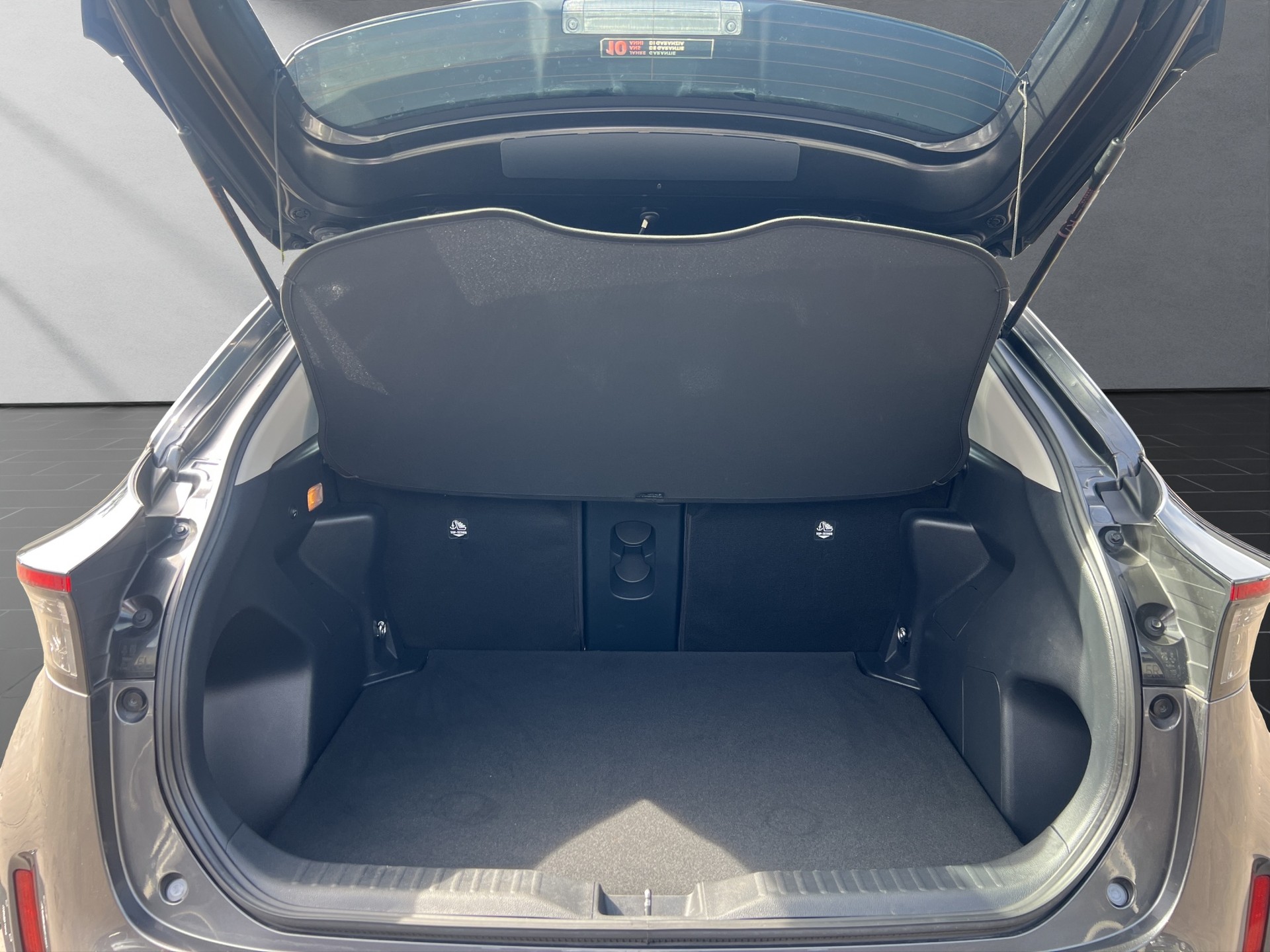 TOYOTA Yaris Cross 1.5 VVT-i HSD Comfort-image-9