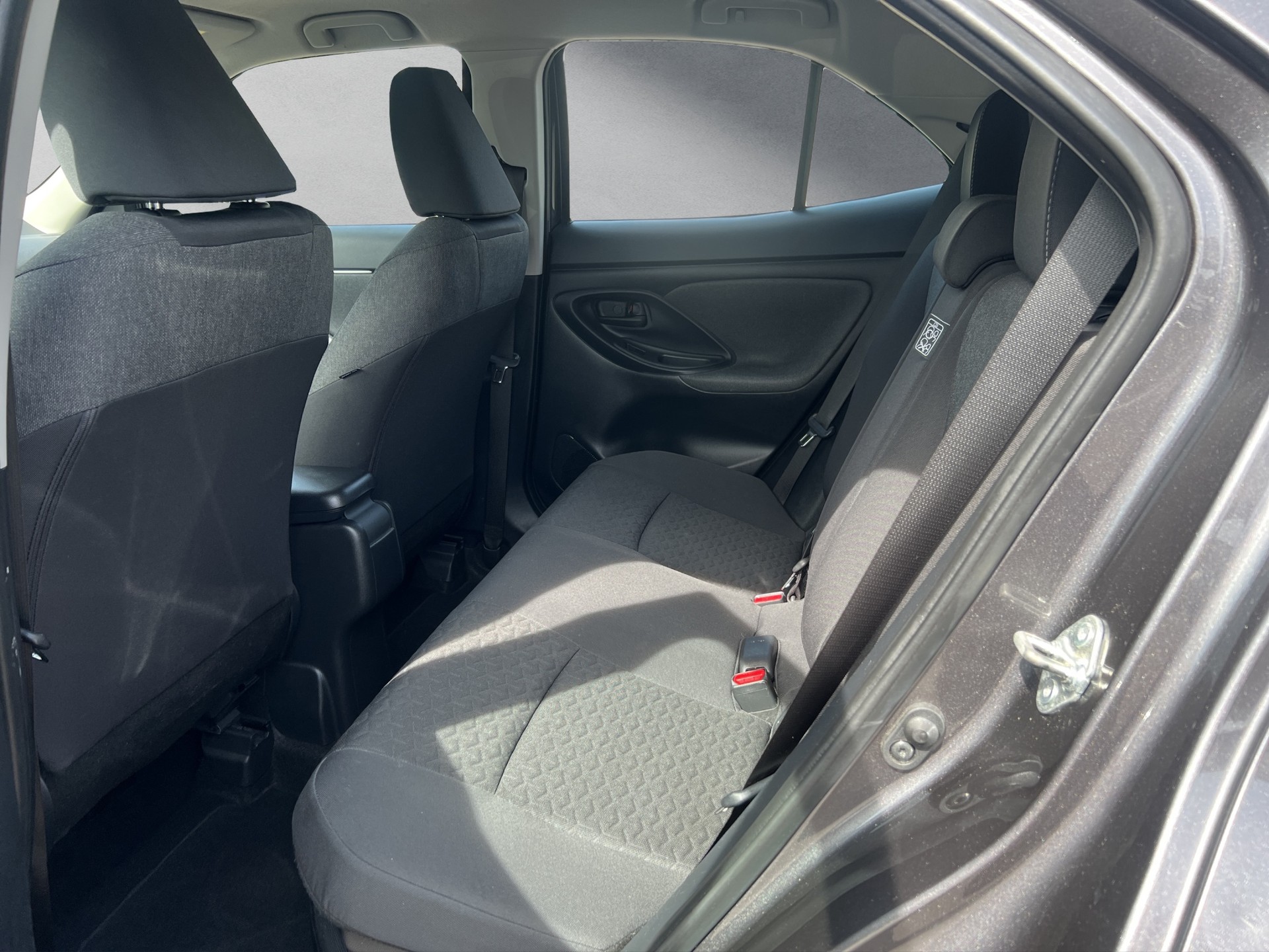 TOYOTA Yaris Cross 1.5 VVT-i HSD Comfort-image-8