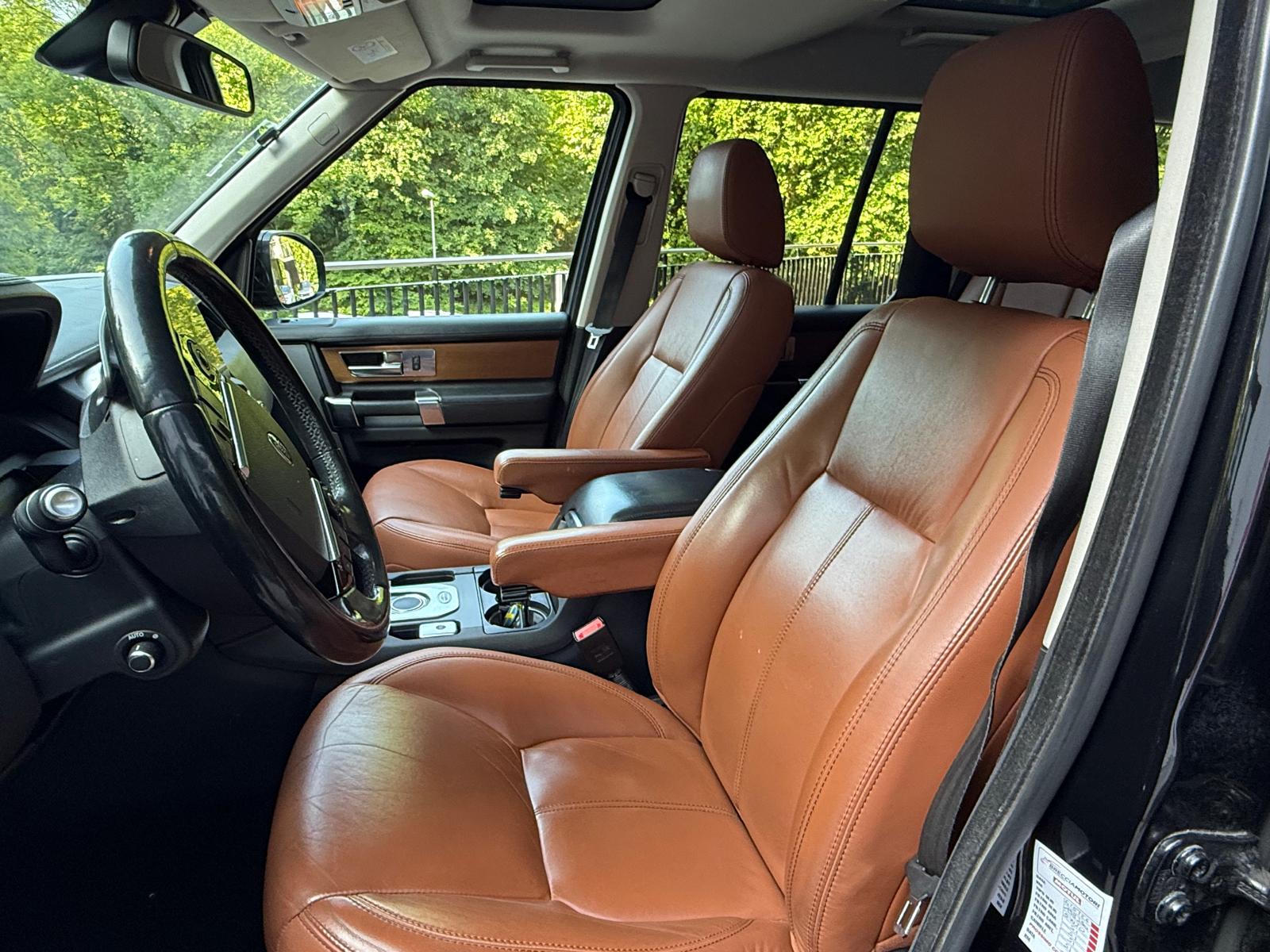 LAND ROVER Discovery 3.0 SDV6 Landmark Automatic-image-7