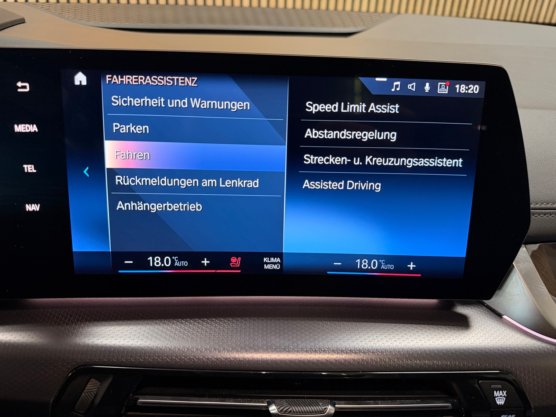 BMW 218d Active Tourer M Sport DKG | Frisch ab Service | Ab MFK | CarVertical | Vollausstattung-image-30