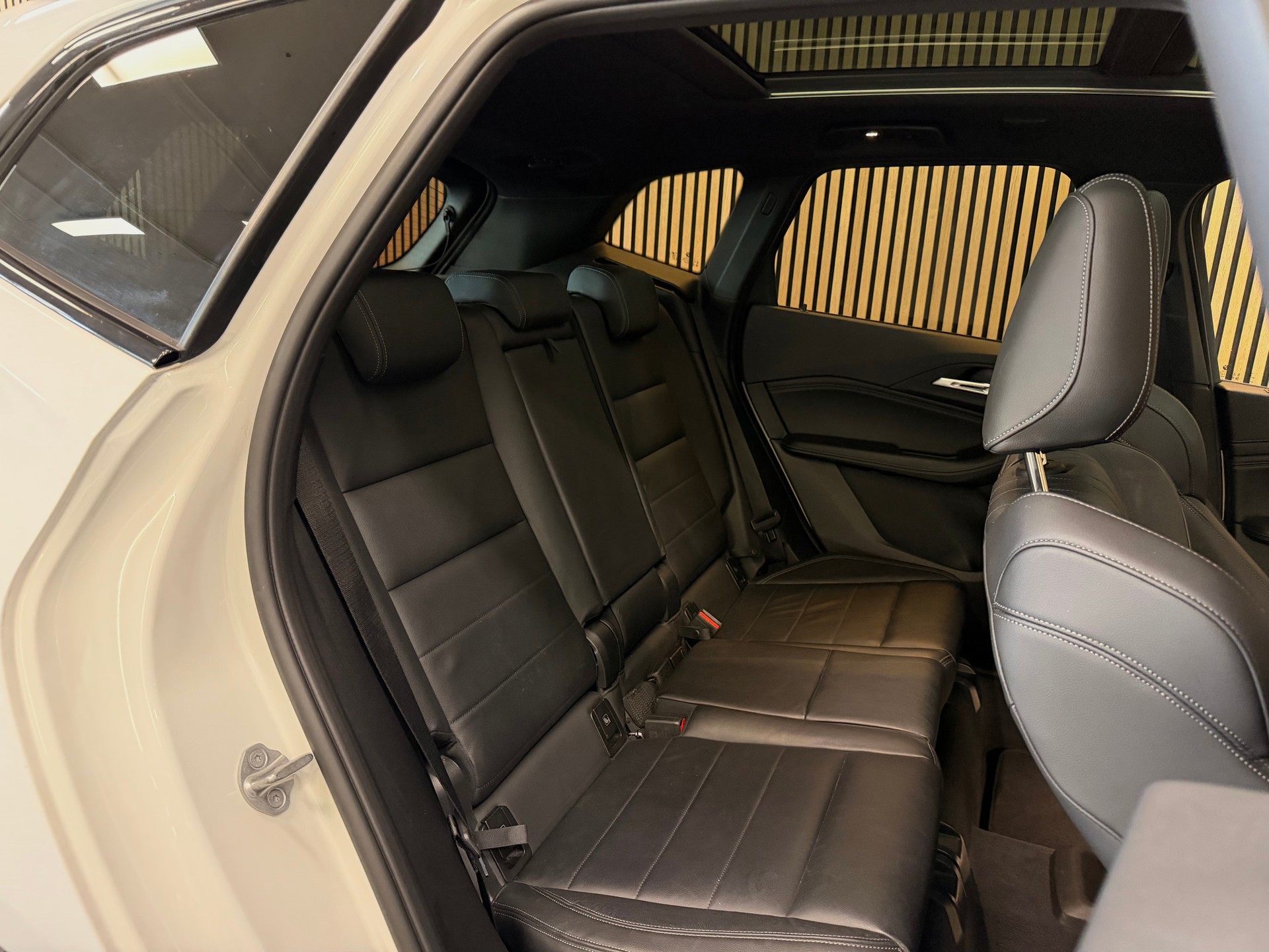 BMW 218d Active Tourer M Sport DKG | Frisch ab Service | Ab MFK | CarVertical | Vollausstattung-image-20