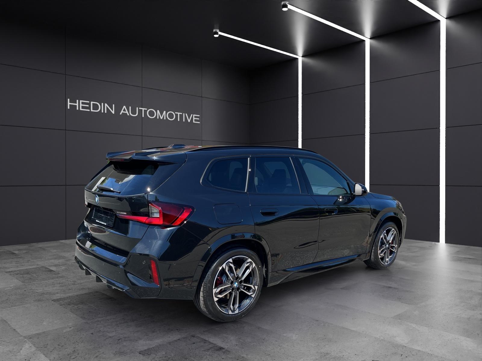 BMW iX1 30 xDrive-image-15