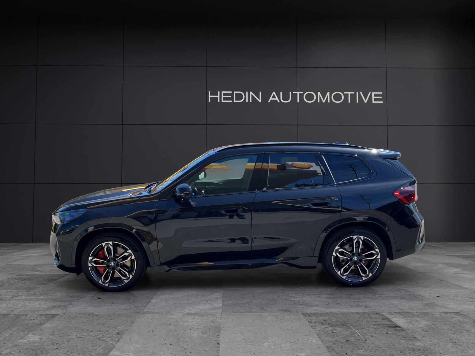 BMW iX1 30 xDrive-image-3