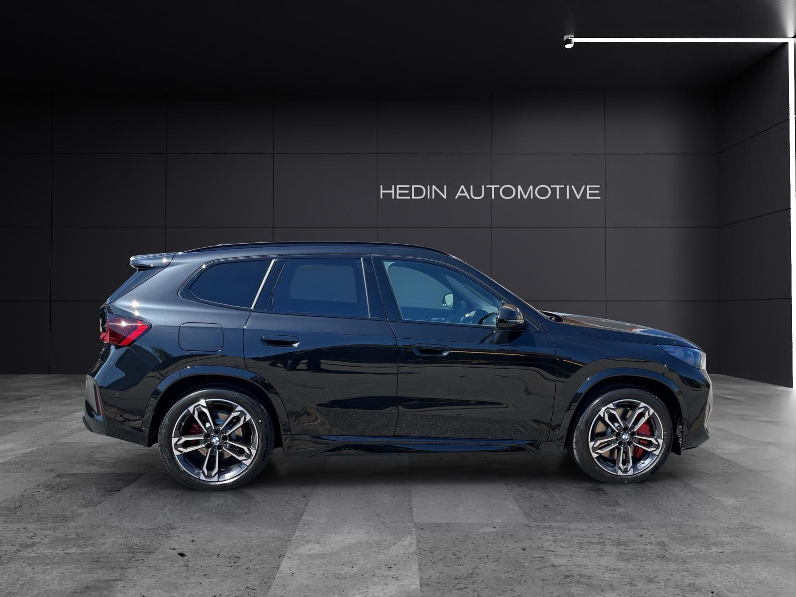 BMW iX1 30 xDrive-image-16