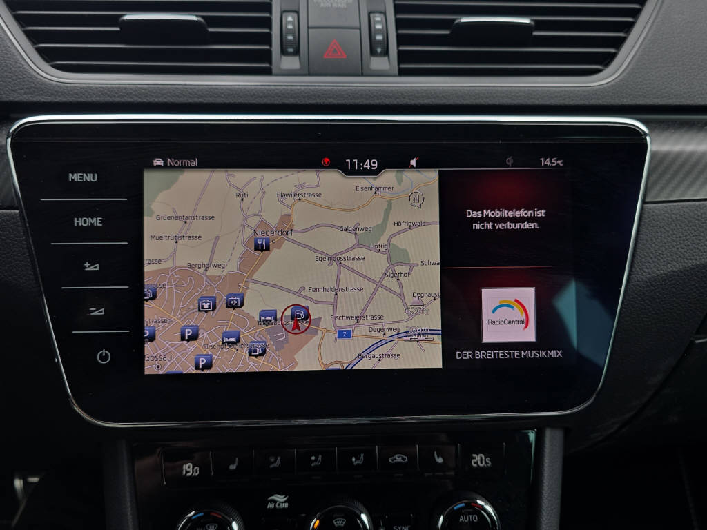 SKODA Superb Combi 2.0 TSI SportLine 4x4 DSG-image-27