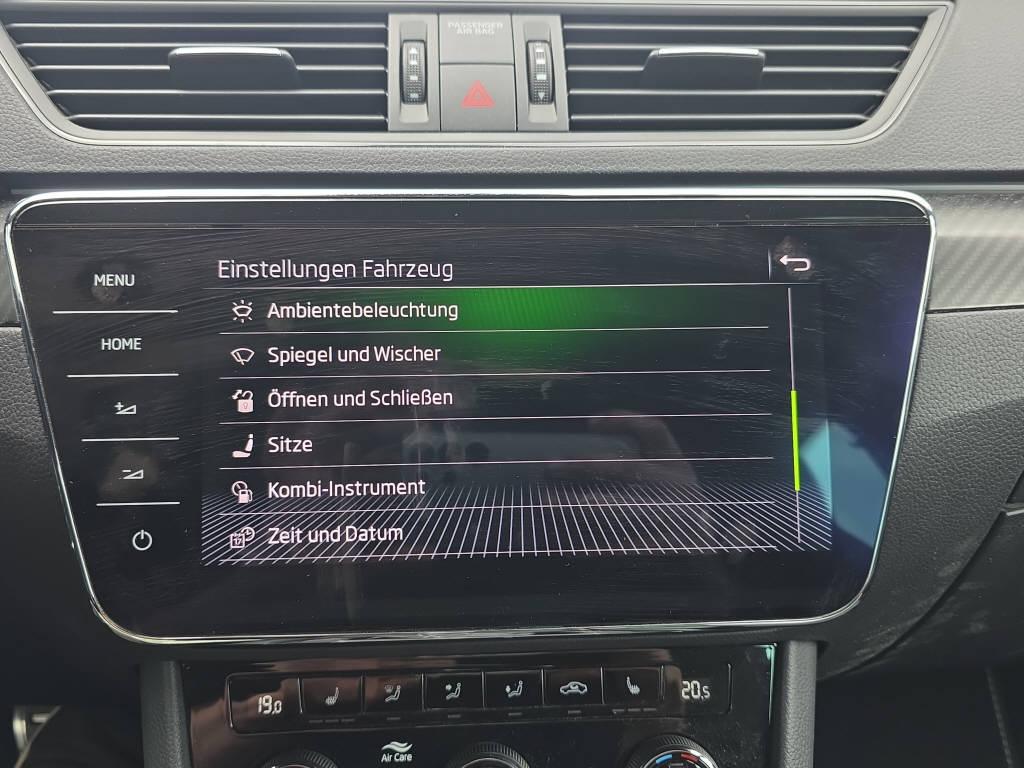 SKODA Superb Combi 2.0 TSI SportLine 4x4 DSG-image-28