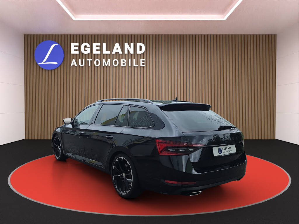 SKODA Superb Combi 2.0 TSI SportLine 4x4 DSG-image-4